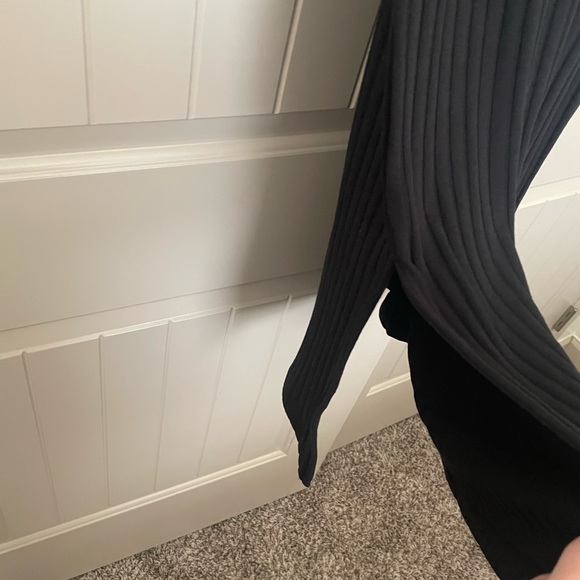 Old Navy Black Ribbed Midi Dress - Picture 2 of 3